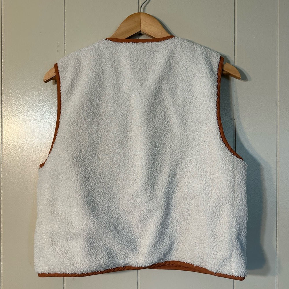 ROARK Bandit Reversible Vest
Size small - Picture 5 of 12